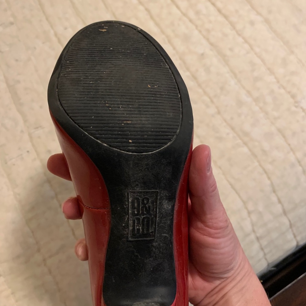 Heels - Picture 2 of 4